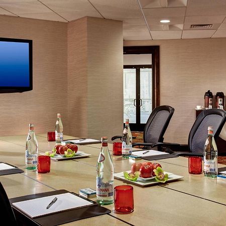 Dallas-Addison Marriott Quorum By The Galleria Екстериор снимка