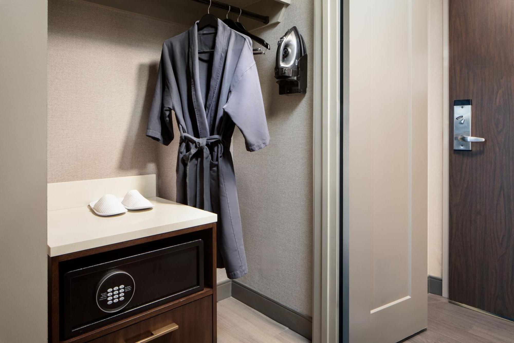 Dallas-Addison Marriott Quorum By The Galleria Екстериор снимка